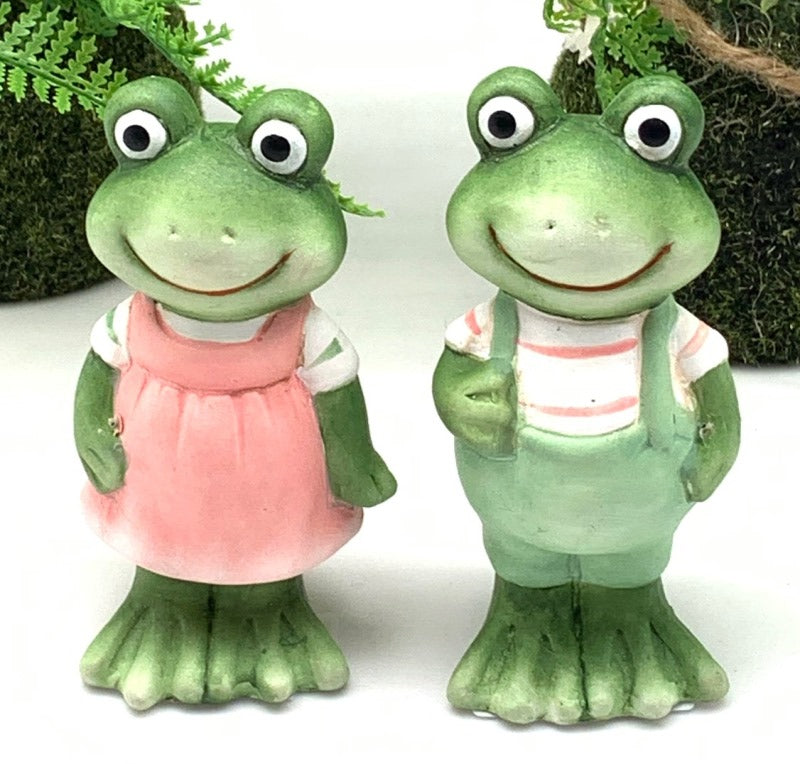 Matt & Molly Frogs sitting 11cm