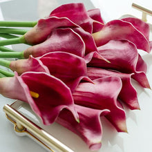 Load image into Gallery viewer, Artificial Calla Lilly
